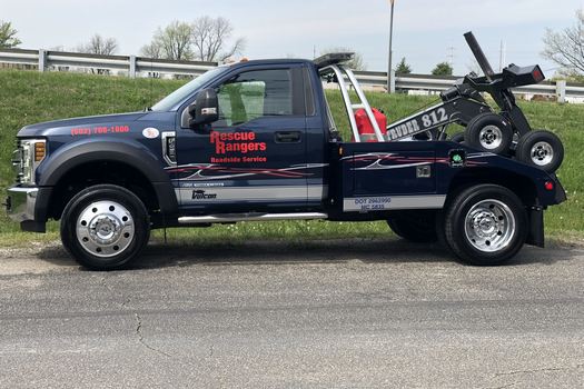 Towing-in-Douglass Hills-Kentucky
